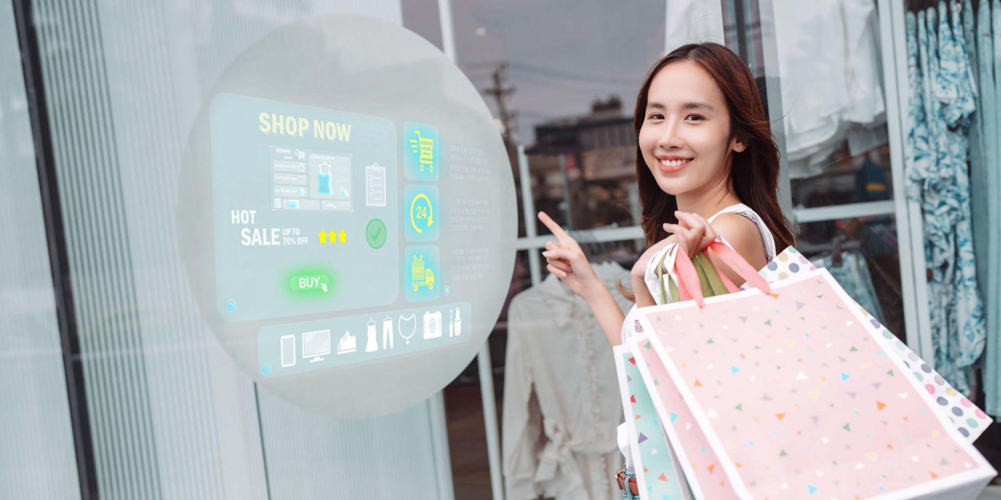women holding shopping bag